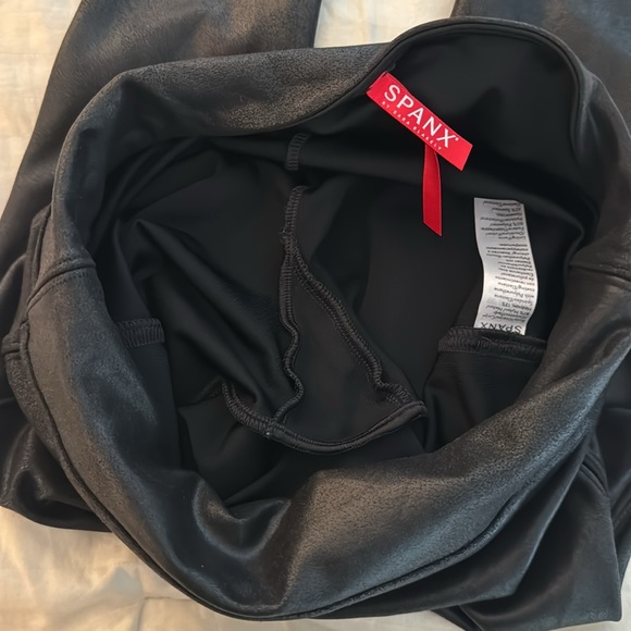 SPANX leggings - Picture 4 of 8